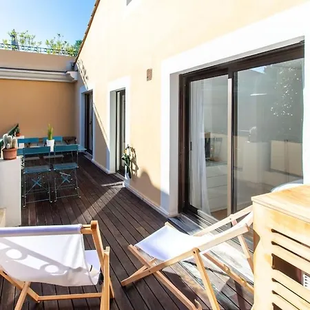 Apartment #11 Alex Terrace Parking Ac 2 Bdr 5mins To Sea
