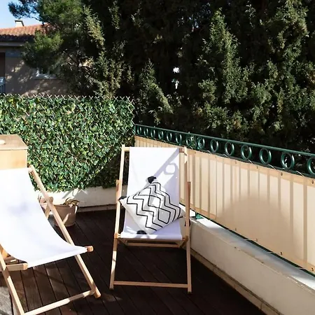 #11 Alex Terrace Parking Ac 2 Bdr 5mins To Sea Apartment